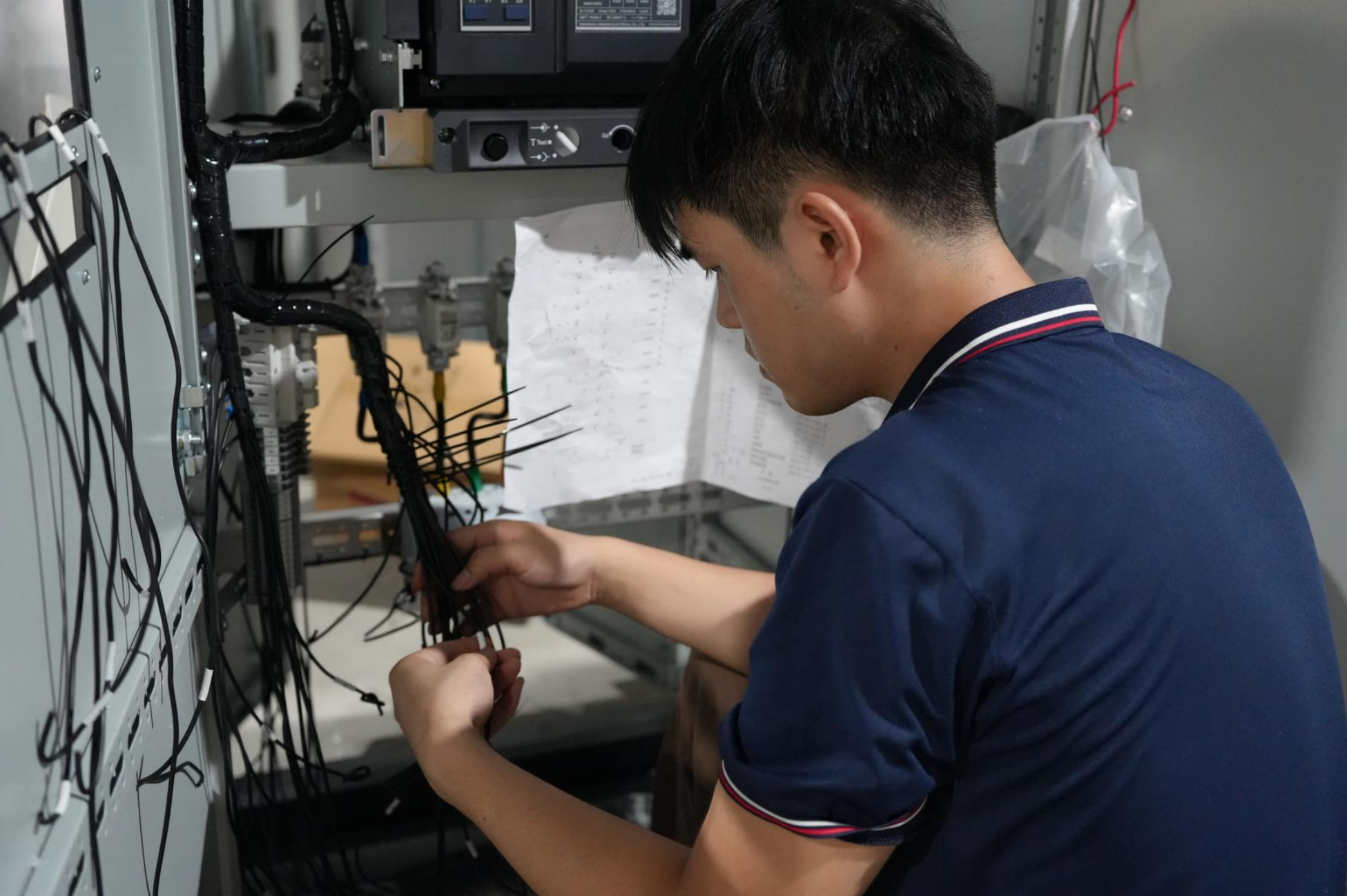 湖北森通源电气设备有限公司