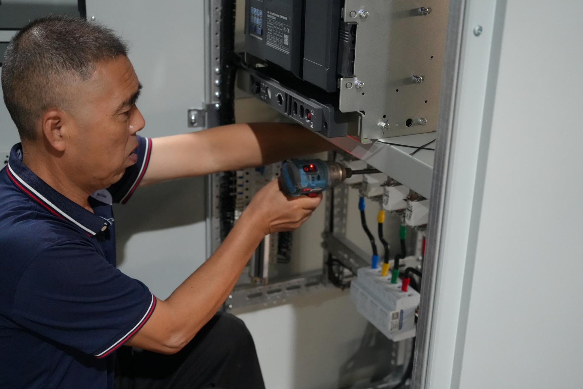 湖北森通源电气设备有限公司